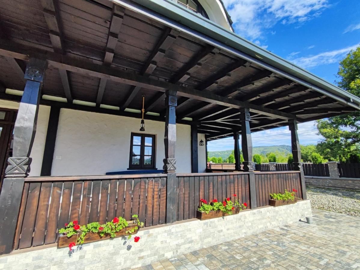 Ograda Bunicilor Villa บายาเดเฟียร์ ภายนอก รูปภาพ