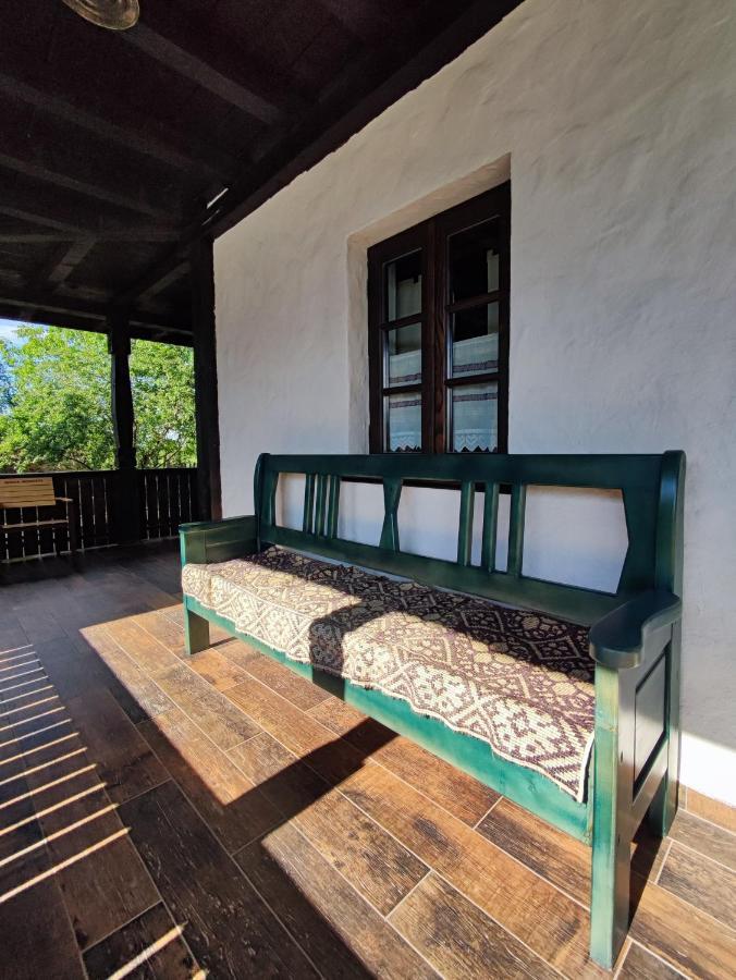 Ograda Bunicilor Villa บายาเดเฟียร์ ภายนอก รูปภาพ